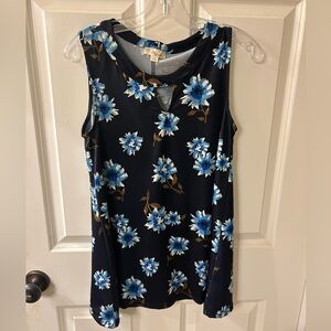 Women’s Misia Sleeveless Shirt Size Small